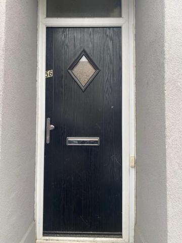 Luton Home Near Airport Private & Shared Bathroom Option Exteriör bild