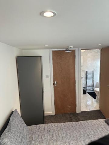 Luton Home Near Airport Private & Shared Bathroom Option Exteriör bild
